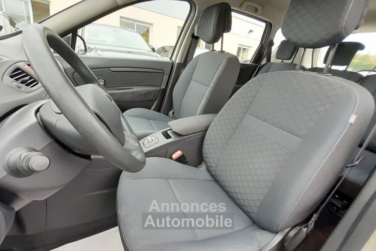 Renault Scenic III 1.5 DCI 105CH EXPRESSION - <small></small> 8.490 € <small>TTC</small> - #15