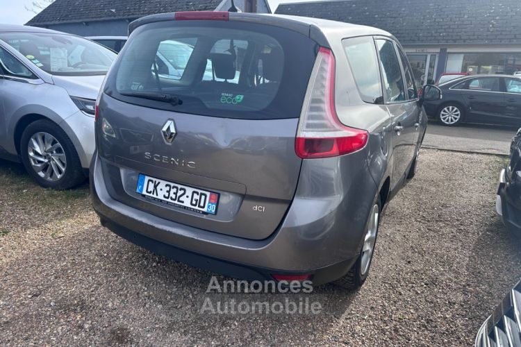 Renault Scenic III 1.5 dCi 110 FAP Energy eco2 Authentique 7 PLACE TOMTOM - <small></small> 4.900 € <small>TTC</small> - #4