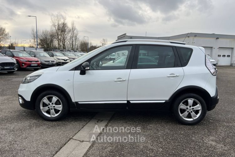 Renault Scenic III 1.6 dCi 130ch X-MOD Bose eco² 1erMain GPS Caméra GripControl - <small></small> 7.990 € <small>TTC</small> - #9