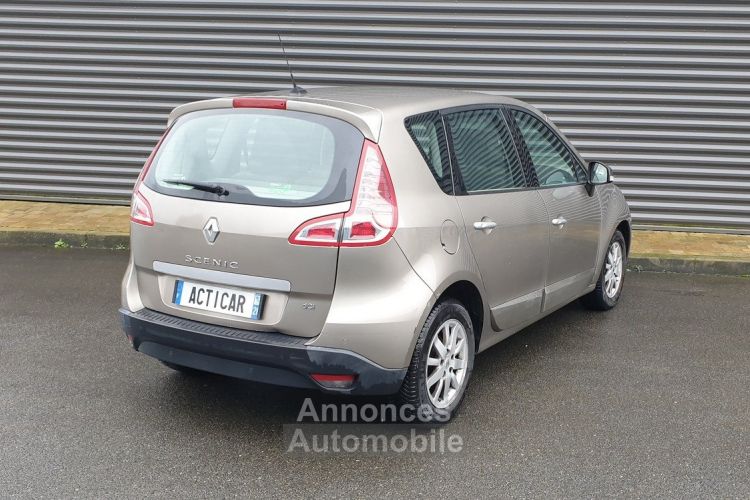 Renault Scenic III 3  1.5 DCI 110 PRIVILEGE EDC BVA - <small></small> 9.990 € <small>TTC</small> - #27