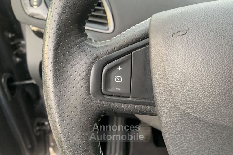 Renault Scenic III dCi 130 Energy Bose Edition - <small></small> 10.990 € <small>TTC</small> - #12