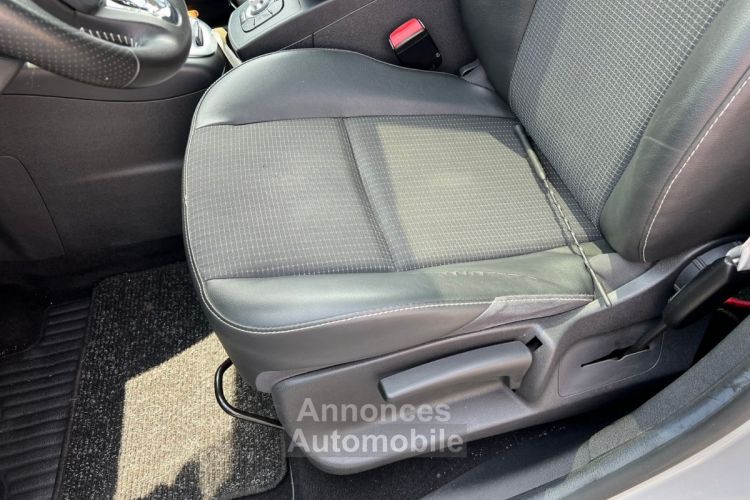 Renault Scenic III TCe 115 Energy BOSE - <small></small> 8.970 € <small>TTC</small> - #29