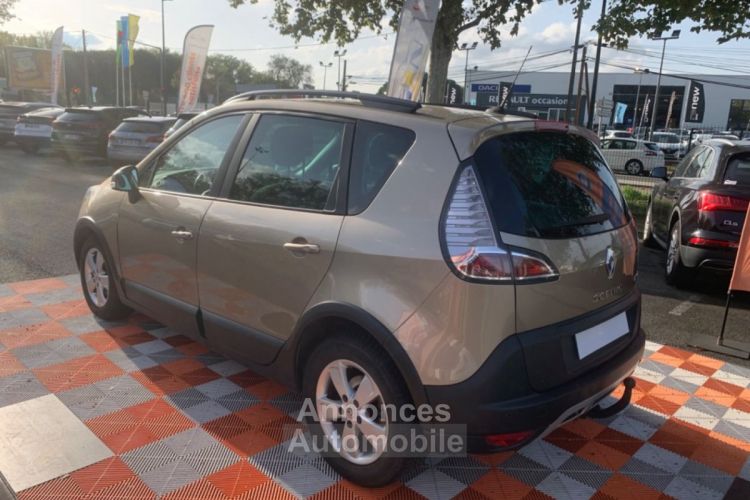 Renault Scenic III X MOD 1.5 DCI 110 BV6 BUSINESS GPS - <small></small> 10.450 € <small>TTC</small> - #24