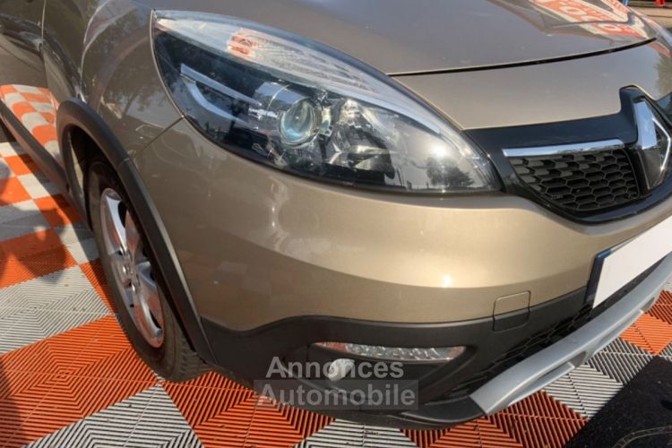 Renault Scenic III X MOD 1.5 DCI 110 BV6 BUSINESS GPS - <small></small> 10.450 € <small>TTC</small> - #28