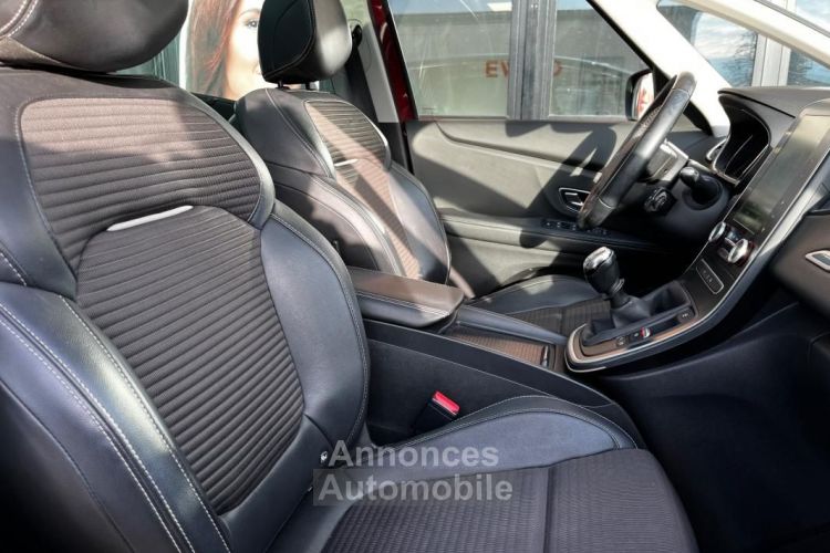 Renault Scenic Scénic 1.6 DCI 130CH INTENS CAMERA DE RECUL + APPLE CARPLAY TOIT PANORAMIQUE - <small></small> 12.490 € <small>TTC</small> - #14