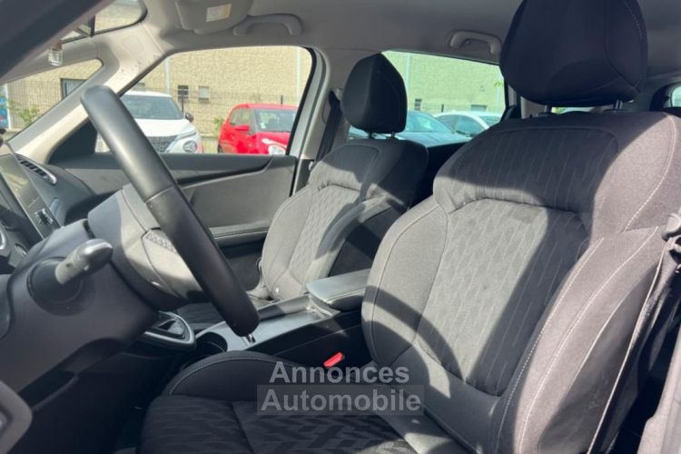 Renault Scenic Scénic 1.7 BLUEDCI 120CH LIMITED EDITION APPLE CARPLAY - <small></small> 13.780 € <small>TTC</small> - #11