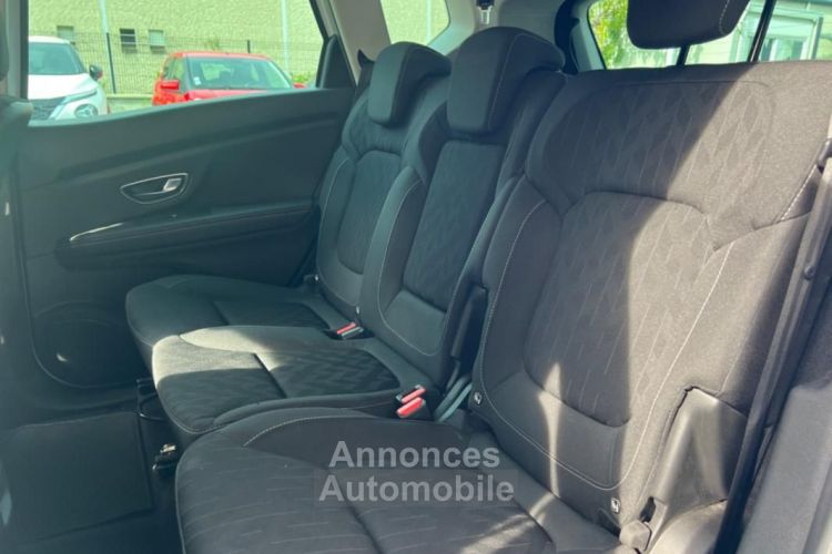 Renault Scenic Scénic 1.7 BLUEDCI 120CH LIMITED EDITION APPLE CARPLAY - <small></small> 13.780 € <small>TTC</small> - #12