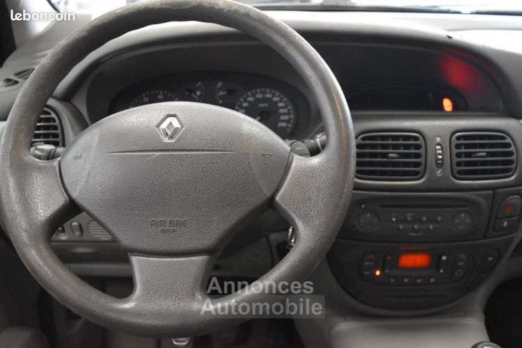 Renault Scenic Scénic 1.9 DCI 100 EXPRESSION SUMMERTIME - <small></small> 3.490 € <small>TTC</small> - #14