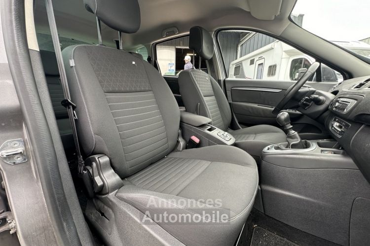 Renault Scenic Scénic III Ph 2 1.2 TCe 130CV Energy Limited - <small></small> 9.490 € <small>TTC</small> - #14