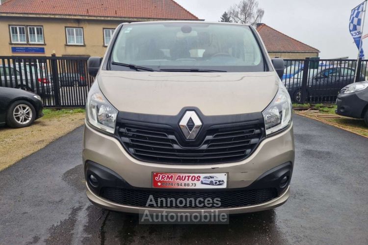 Renault Trafic 1.6 DCI 120 Double Cabine Utilitaire 6 Places - <small></small> 11.500 € <small>TTC</small> - #2