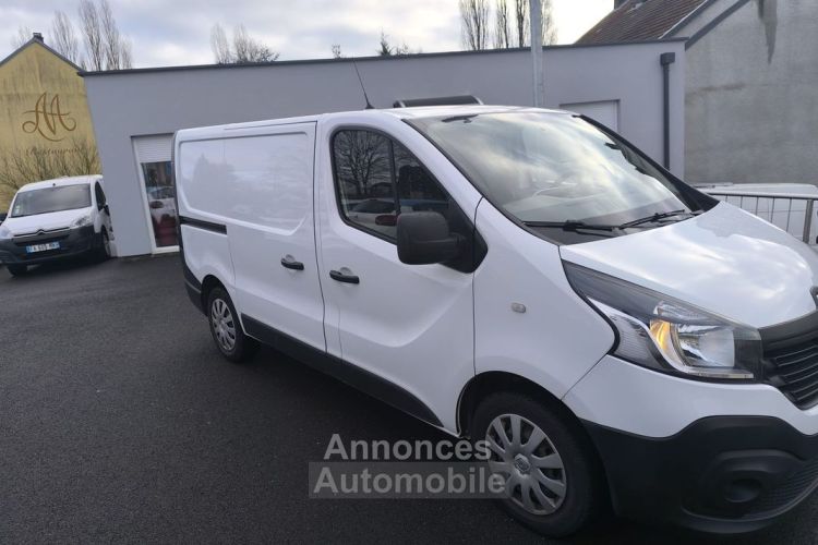 Renault Trafic 1.6 dci 120 HT 8.300 euros - <small></small> 9.990 € <small>TTC</small> - #1