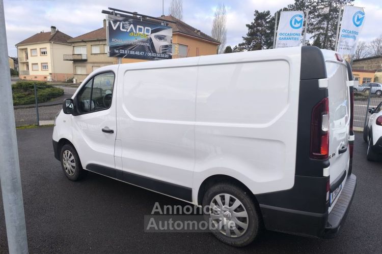 Renault Trafic 1.6 dci 120 HT 8.300 euros - <small></small> 9.990 € <small>TTC</small> - #2