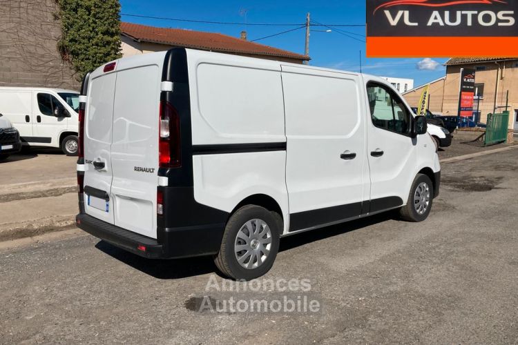 Renault Trafic 1.6 dCI 95cv Année 2020 154000 KM 3 PL - <small></small> 17.140 € <small>TTC</small> - #3