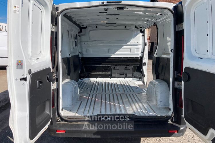 Renault Trafic 1.6 dCI 95cv Année 2020 154000 KM 3 PL - <small></small> 17.140 € <small>TTC</small> - #4