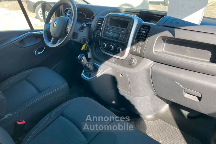 Renault Trafic 1.6 dCI 95cv Année 2020 154000 KM 3 PL - <small></small> 17.140 € <small>TTC</small> - #5