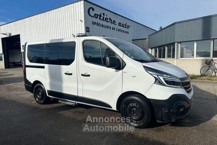 Renault Trafic 16990 ht ambulance gifa 2.0 dci 2021 - <small></small> 20.388 € <small>TTC</small> - #1