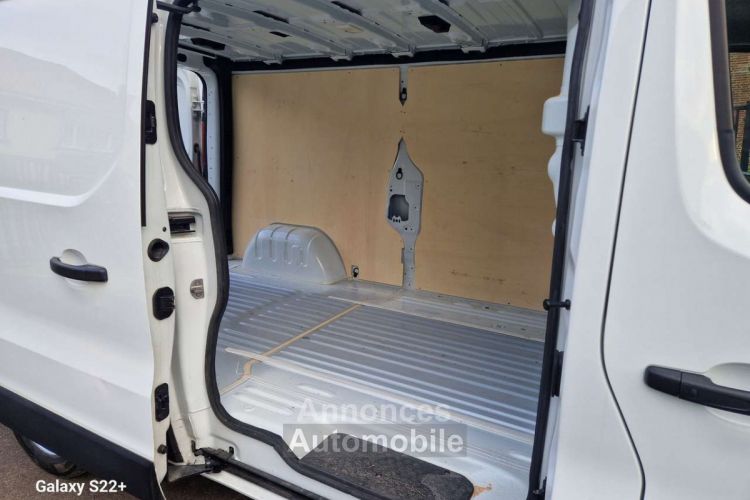 Renault Trafic 2.0 DCI 130 Utilitaire Long Chassis - <small></small> 22.500 € <small>TTC</small> - #11