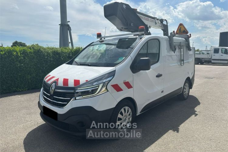 Renault Trafic 2.0 dci nacelle Klubb k20l 510h - <small></small> 21.000 € <small>HT</small> - #1