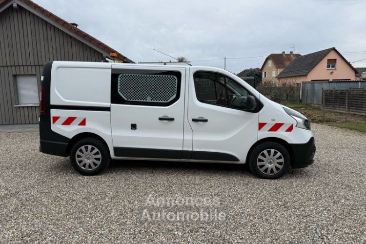 Renault Trafic 2places (idéal van) CAMÉRA - <small></small> 15.990 € <small>TTC</small> - #2