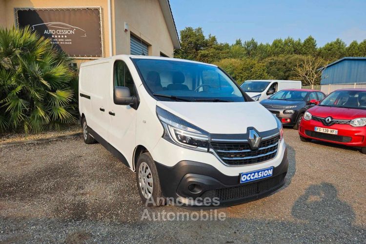 Renault Trafic 3 fourgon phase 2 grand confort l2h1 2.0dci 120cv boite 6 vitesses garantie 12 mois valabe chez - <small></small> 17.990 € <small>TTC</small> - #1