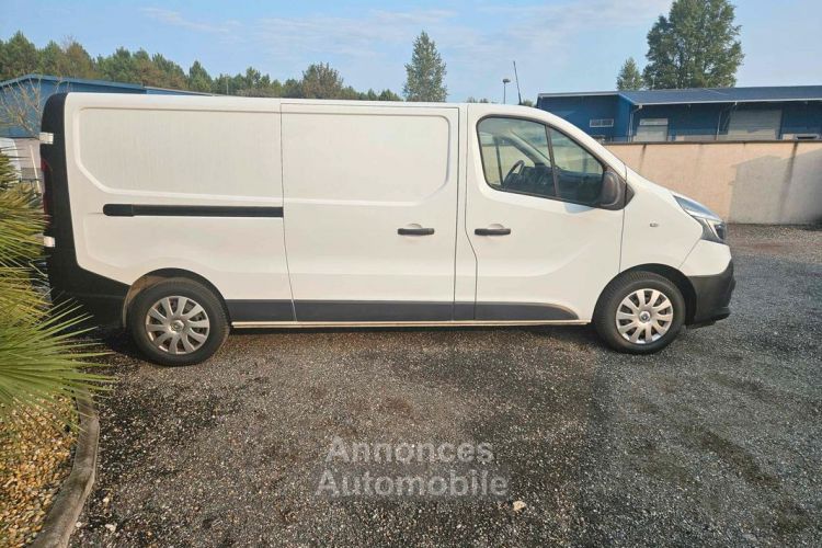 Renault Trafic 3 fourgon phase 2 grand confort l2h1 2.0dci 120cv boite 6 vitesses garantie 12 mois valabe chez - <small></small> 17.990 € <small>TTC</small> - #9