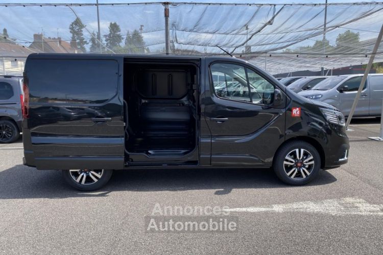 Renault Trafic 32 075 HT L1H1 FOURGON 3000 Kg 2.0 Blue dCi 150 EDC RED EDITION EXCLUSIVE TVA RECUPERABLE - <small></small> 38.490 € <small></small> - #4