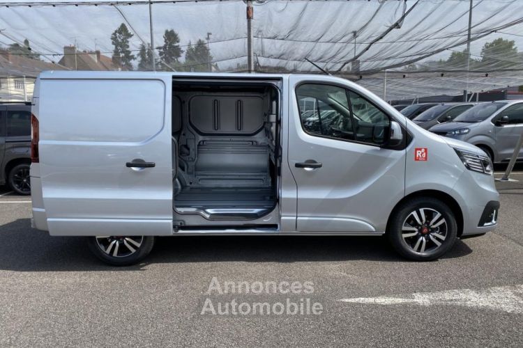 Renault Trafic 32 075 HT L1H1 FOURGON 3000 Kg 2.0 Blue dCi 150 EDC RED EDITION EXCLUSIVE TVA RECUPERABLE - <small></small> 38.490 € <small></small> - #4
