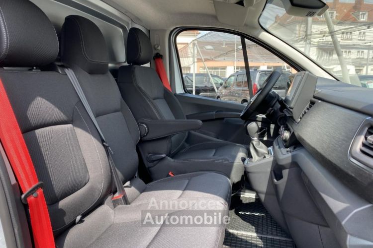 Renault Trafic 32 075 HT L1H1 FOURGON 3000 Kg 2.0 Blue dCi 150 EDC RED EDITION EXCLUSIVE TVA RECUPERABLE - <small></small> 38.490 € <small></small> - #11