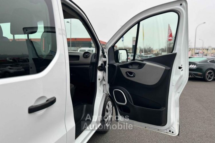 Renault Trafic CABINE APPRO 6 PL GRAND CONFORT 120CH - <small></small> 22.490 € <small>TTC</small> - #42