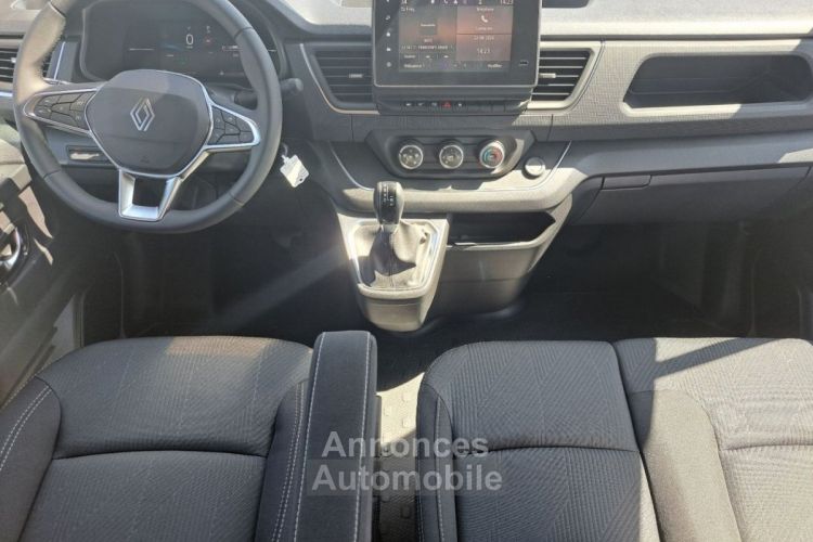 Renault Trafic CABINE APPROFONDIE CA L2H1 3T BLUE DCI 150 EDC RED 6PL NOUVEAU - <small></small> 39.000 € <small>TTC</small> - #4