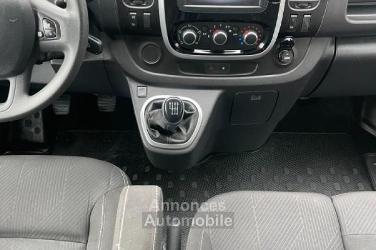 Renault Trafic COMBI 2.0 DCI 120 CH EXTRA R-LINK - <small></small> 20.490 € <small>TTC</small> - #17