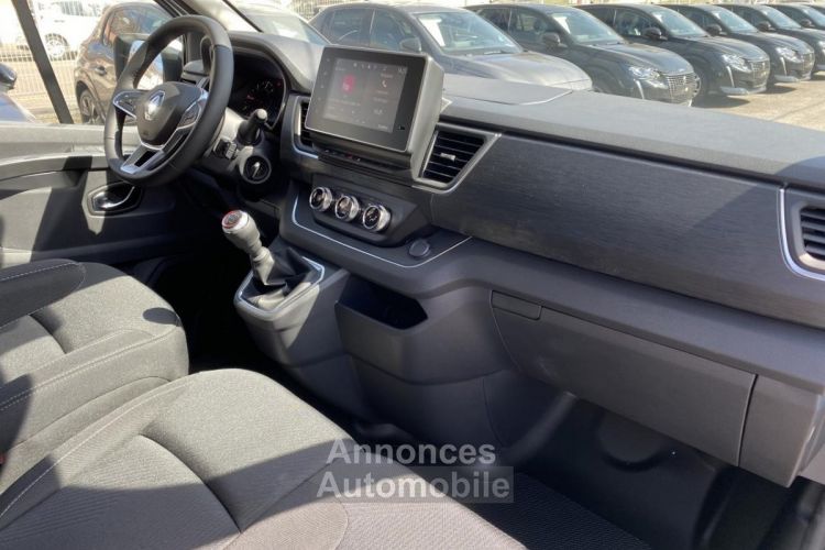 Renault Trafic combi 36 583 HT L2H1 COMBI 2.0 Blue dCi 150 RED EDITION 9PL - <small></small> 43.900 € <small></small> - #10