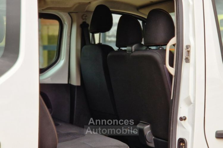 Renault Trafic COMBI 9 PLACES DCI 125 L1H1 ZEN - <small></small> 20.990 € <small>TTC</small> - #17