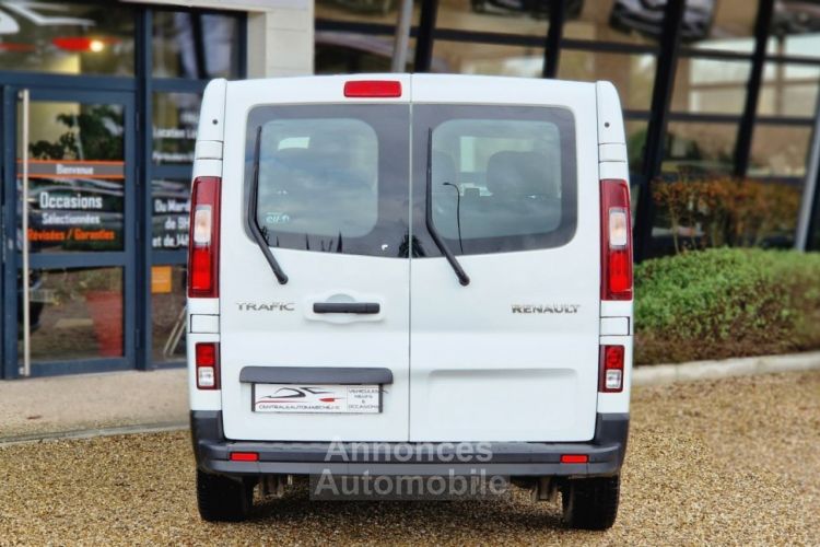 Renault Trafic COMBI 9 PLACES DCI 125 L1H1 ZEN - <small></small> 20.990 € <small>TTC</small> - #22