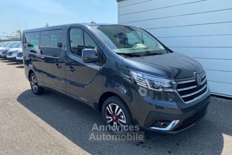 Renault Trafic COMBI COMBI GRAND TECHNO BLUE DCI 150 GSR2 EDC - <small></small> 42.990 € <small>TTC</small> - #1