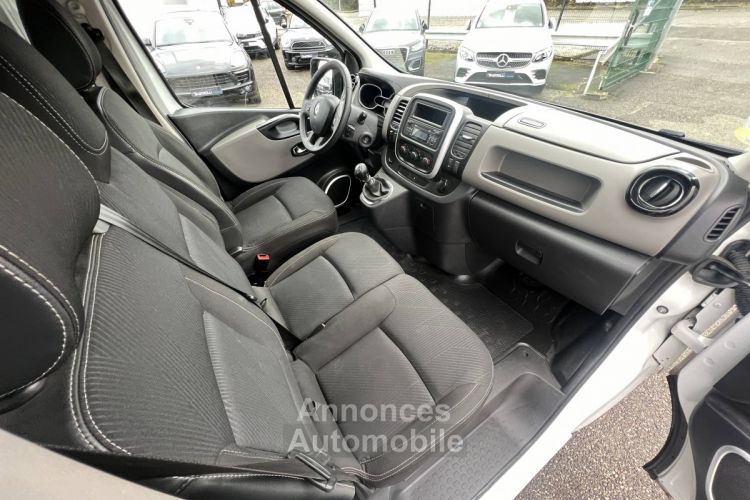 Renault Trafic Combi III L2H1 1.6 dCi 3Places Clim Régulateur Attelage 12,475 Euro H.T. - <small></small> 14.970 € <small>TTC</small> - #11