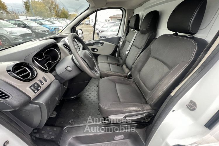 Renault Trafic Combi III L2H1 1.6 dCi 3Places Clim Régulateur Attelage 12,475 Euro H.T. - <small></small> 14.970 € <small>TTC</small> - #13