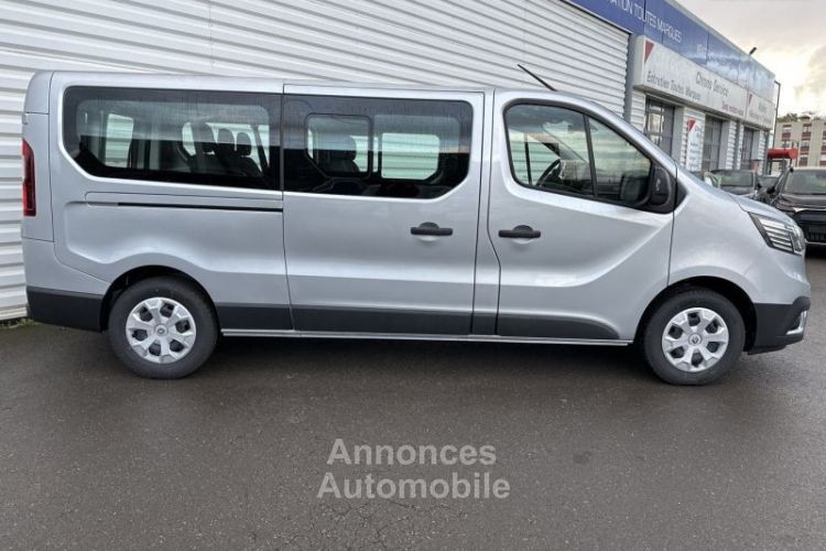 Renault Trafic Combi L1 2.0 Blue dCi 150ch S&S Zen 9 places E6E - <small></small> 39.900 € <small>TTC</small> - #6