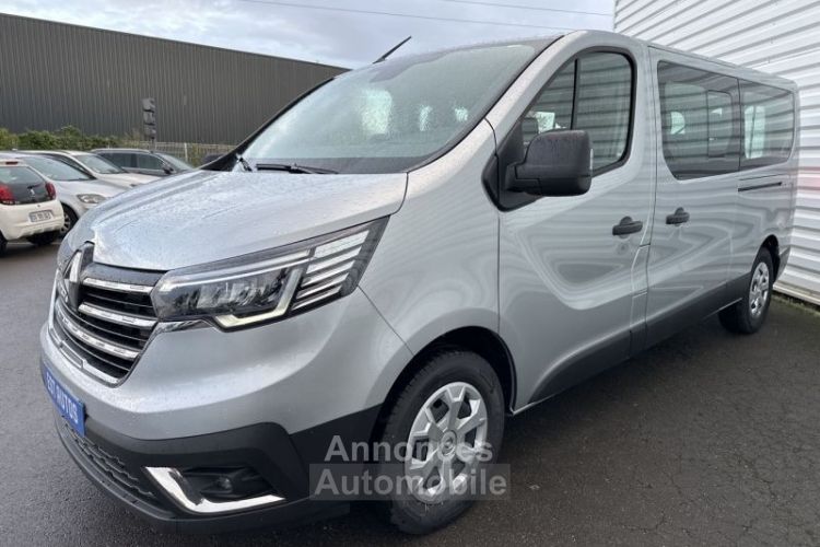 Renault Trafic Combi L1 2.0 Blue dCi 150ch S&S Zen 9 places E6E - <small></small> 39.900 € <small>TTC</small> - #7