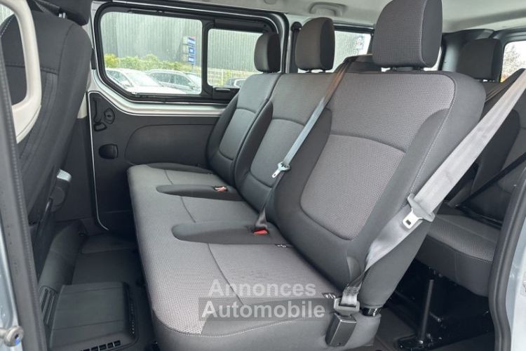 Renault Trafic Combi L1 2.0 Blue dCi 150ch S&S Zen 9 places E6E - <small></small> 39.900 € <small>TTC</small> - #11