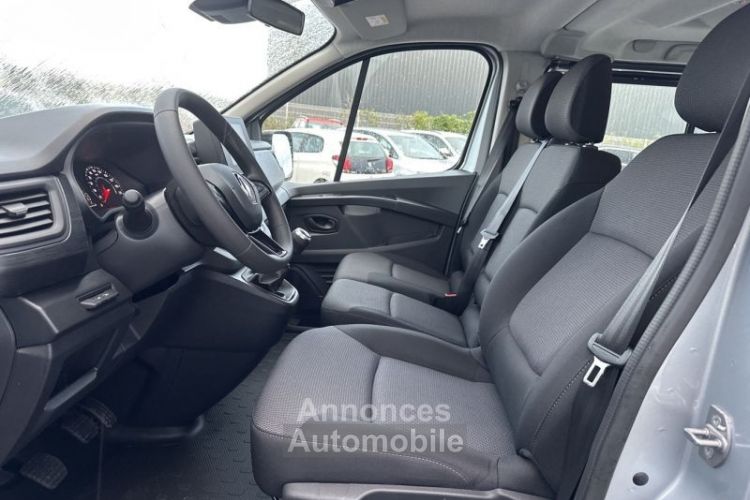 Renault Trafic Combi L1 2.0 Blue dCi 150ch S&S Zen 9 places E6E - <small></small> 39.900 € <small>TTC</small> - #12