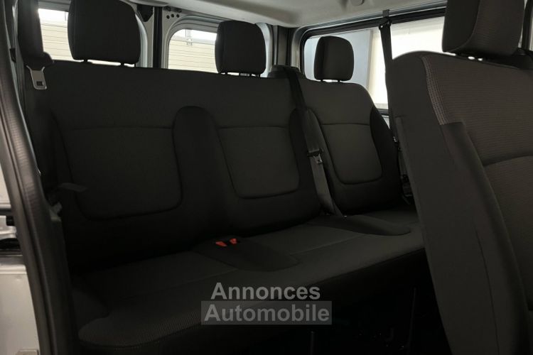 Renault Trafic Combi L2 2.0 Blue dCi 150ch Energy S&S Zen 9 places / 658,23 € * - <small></small> 47.990 € <small>TTC</small> - #16