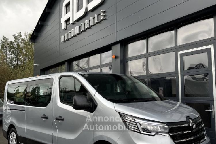 Renault Trafic Combi L2 2.0 Blue dCi 150ch Energy S&S Zen 9 places / 658,23 € * - <small></small> 47.990 € <small>TTC</small> - #48