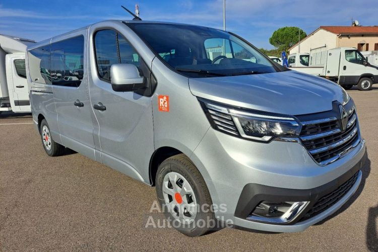 Renault Trafic COMBI L2 Blue dCi 150 RED EDITION 9PL - <small></small> 39.990 € <small>TTC</small> - #1