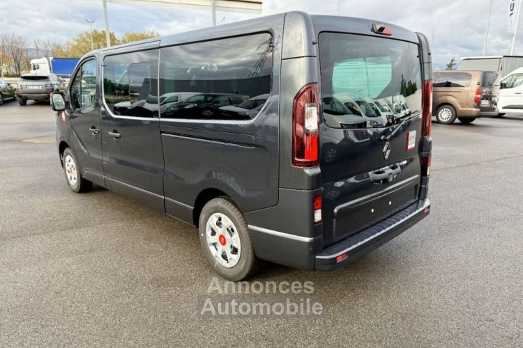 Renault Trafic COMBI L2 Blue dCi 150 RED EDITION 9PL - <small></small> 39.990 € <small>TTC</small> - #4