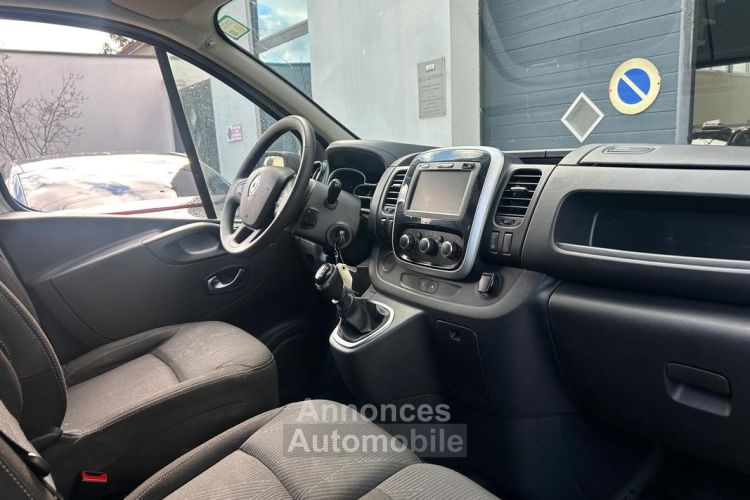 Renault Trafic Fg L1H1 1200 2.0 dCi 120ch Grand Confort E6 Historique d'entretien Garantie 12 mois Radar de recul Apple CarPlay Prix TTC - <small></small> 13.990 € <small>TTC</small> - #5