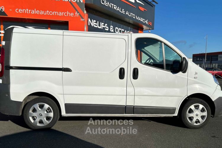 Renault Trafic FGN 2.0 DCI 90 L1H1 1000 KG CONFORT - <small></small> 10.490 € <small>TTC</small> - #16