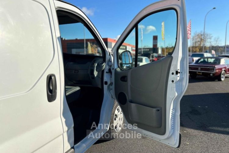 Renault Trafic FGN 2.0 DCI 90 L1H1 1000 KG CONFORT - <small></small> 10.490 € <small>TTC</small> - #43