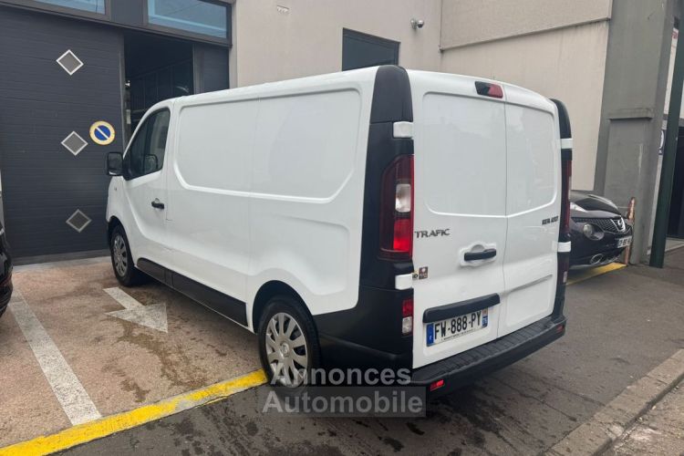 Renault Trafic FGN L1H1 1200 KG DCI 145 Energy EDC Grand Confort Historique d'entretien Garantie 12 mois Caméra de recul Apple CarPlay 1ère main - <small></small> 16.490 € <small>TTC</small> - #3