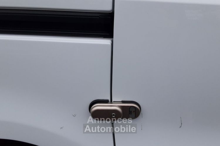 Renault Trafic FGN L1H1 1200 KG DCI 95 GRAND CONFORT - <small></small> 16.990 € <small>TTC</small> - #48